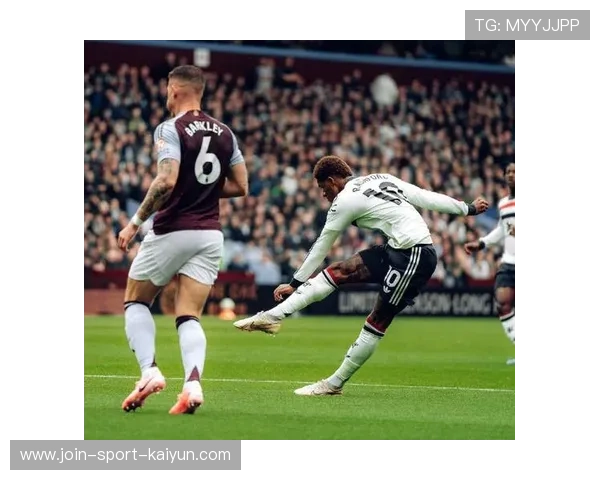 拉什福德任意球得手曼联主场狂欢