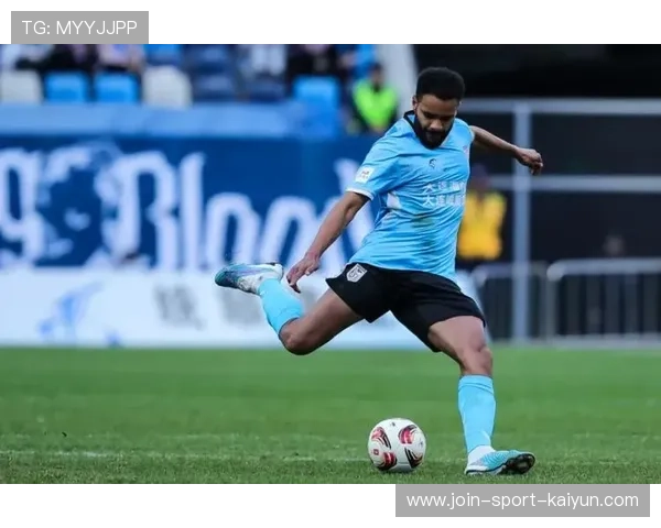 大连英博在后场的组织给前场创造了更多选择